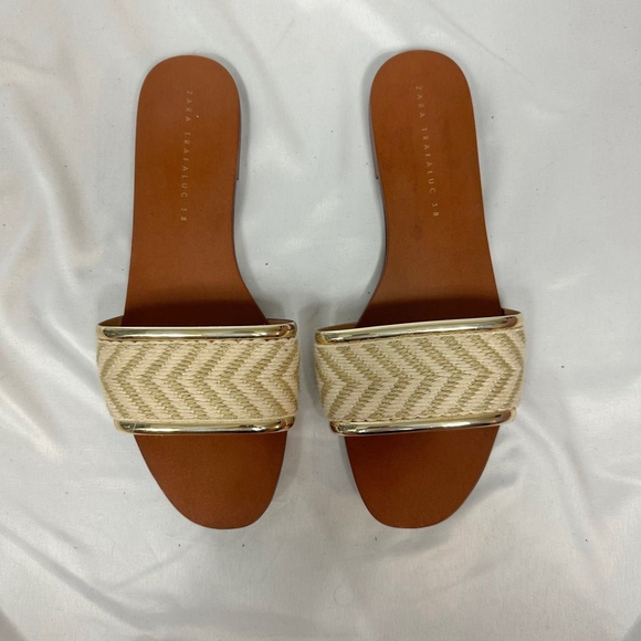 Zara Flat Natural Sandals in Size 38 - Picture 1 of 5